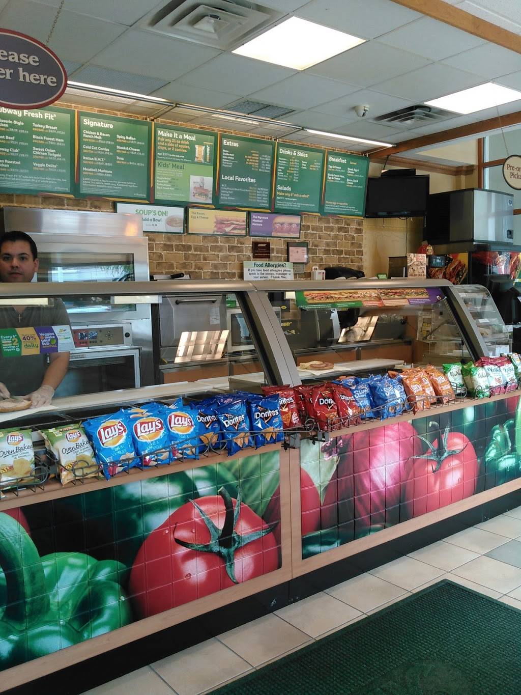 Subway Restaurants | restaurant | 325 Route 100, Suite B 105, Somers Town Centre, Somers, NY 10589, USA | 9142777827 OR +1 914-277-7827
