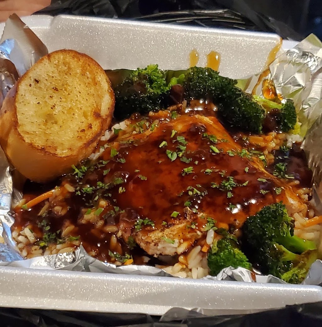 Social 21 Bistro | restaurant | 1625 E County Line Rd # 305, Jackson, MS 39211, USA | 7692304929 OR +1 769-230-4929