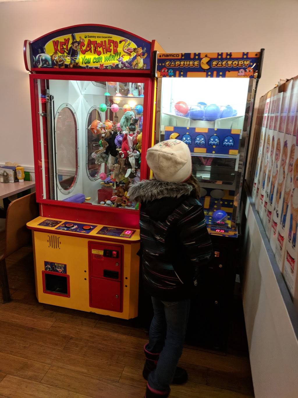 Jims Place | restaurant | 201 Kettle Moraine Dr S, Slinger, WI 53086, USA | 2626447411 OR +1 262-644-7411