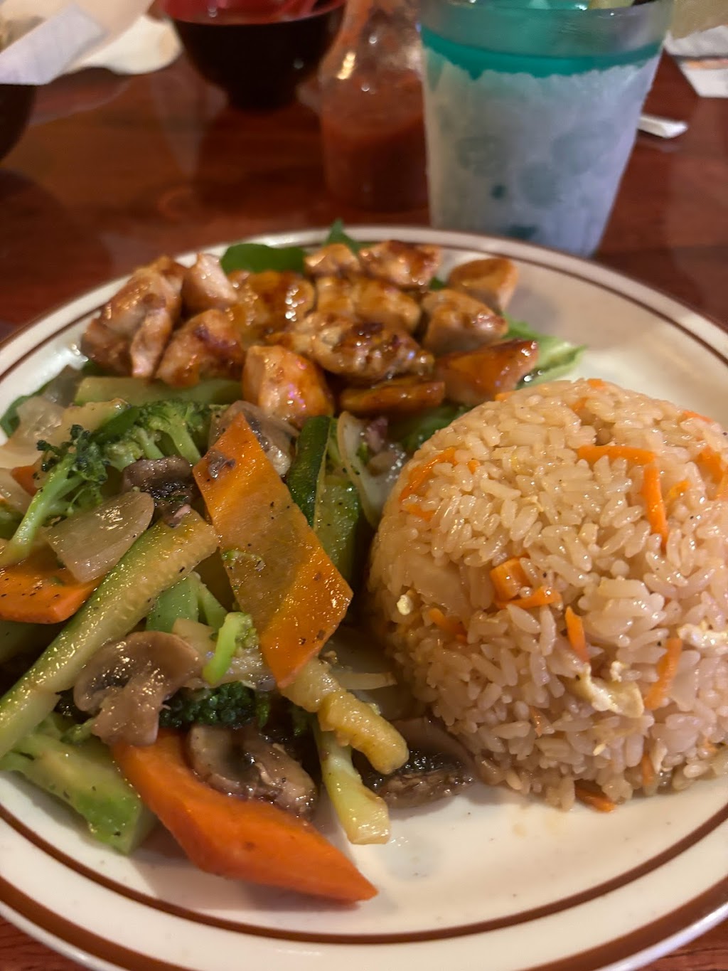 Sake VS Tekila | restaurant | 1250 N Germantown Pkwy #118, Cordova, TN 38016, USA | 9013104966 OR +1 901-310-4966