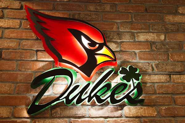 Dukes Sports Bar and Grill | restaurant | 7607 E McDowell Rd, Scottsdale, AZ 85257, USA | 4806759724 OR +1 480-675-9724
