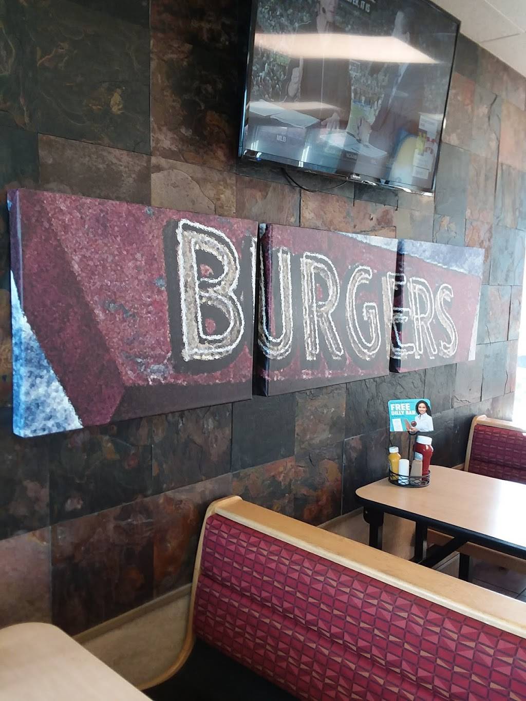 Dairy Queen Grill & Chill | restaurant | 13150 W Maple Rd, Omaha, NE 68164, USA | 4024319792 OR +1 402-431-9792