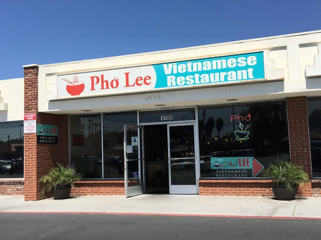 Pho Lee | restaurant | 1700 E Valley Pkwy, Escondido, CA 92027, USA | 7607379988 OR +1 760-737-9988