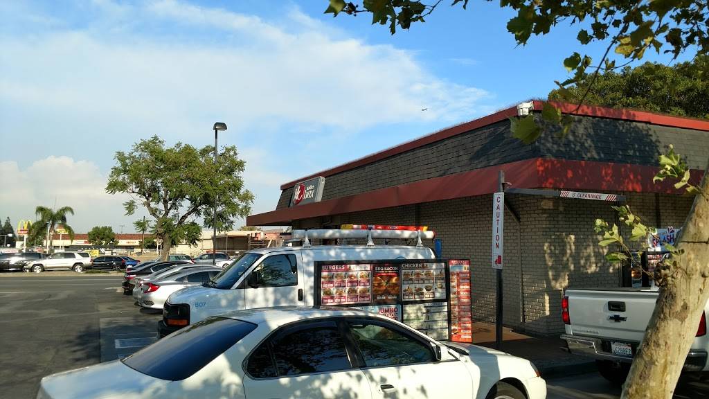 Jack in the Box | restaurant | 10110 Sierra Ave, Fontana, CA 92335, USA | 9098221189 OR +1 909-822-1189