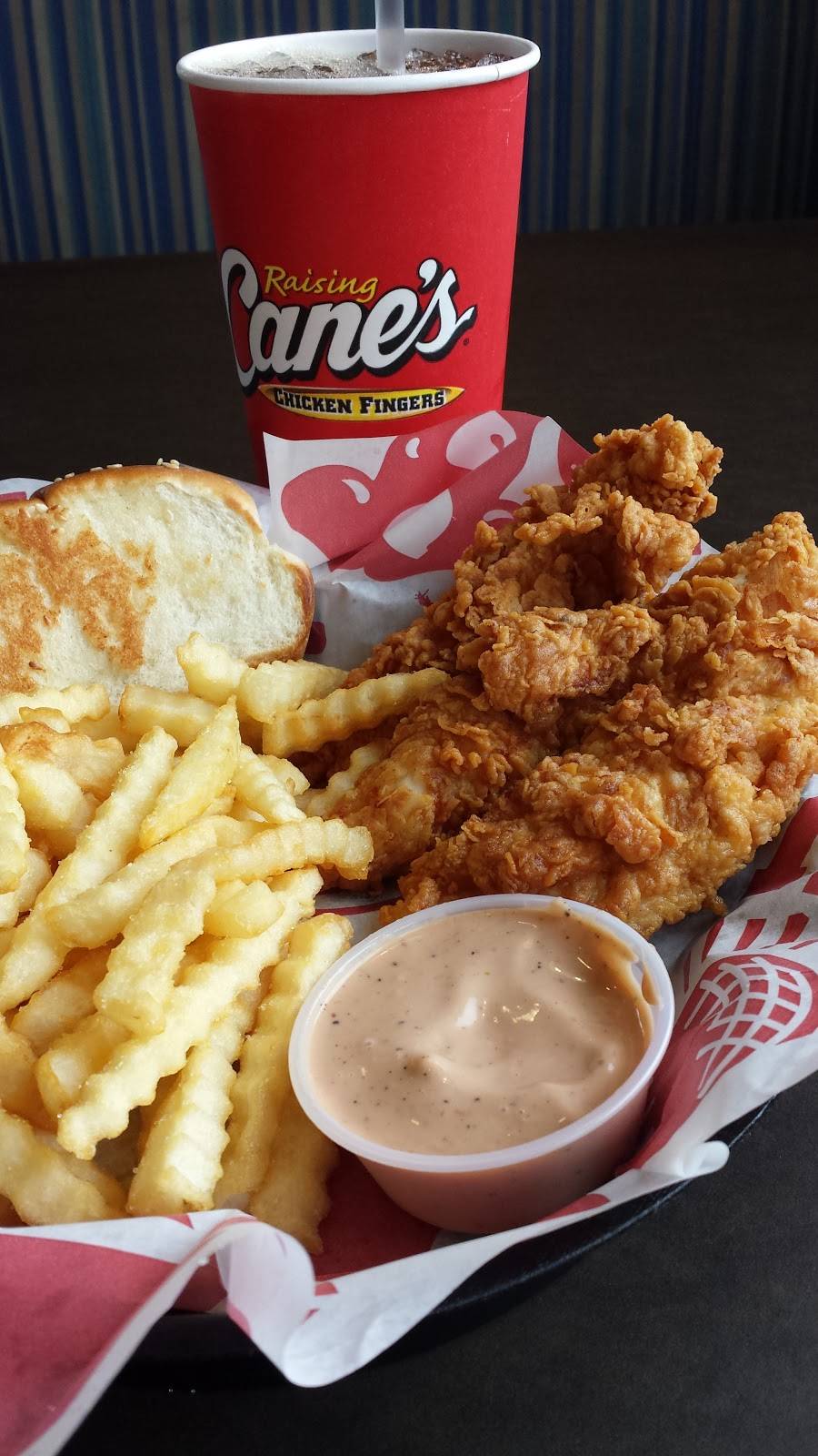 Raising Canes Chicken Fingers | meal takeaway | 10255 S Memorial Dr, Tulsa, OK 74133, USA | 9183644820 OR +1 918-364-4820