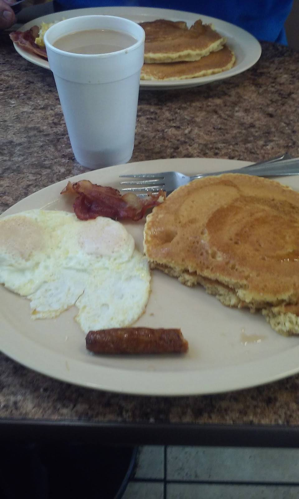 Gus Jr. #3 | restaurant | 695 E Base Line St, San Bernardino, CA 92410, USA | 9093841315 OR +1 909-384-1315