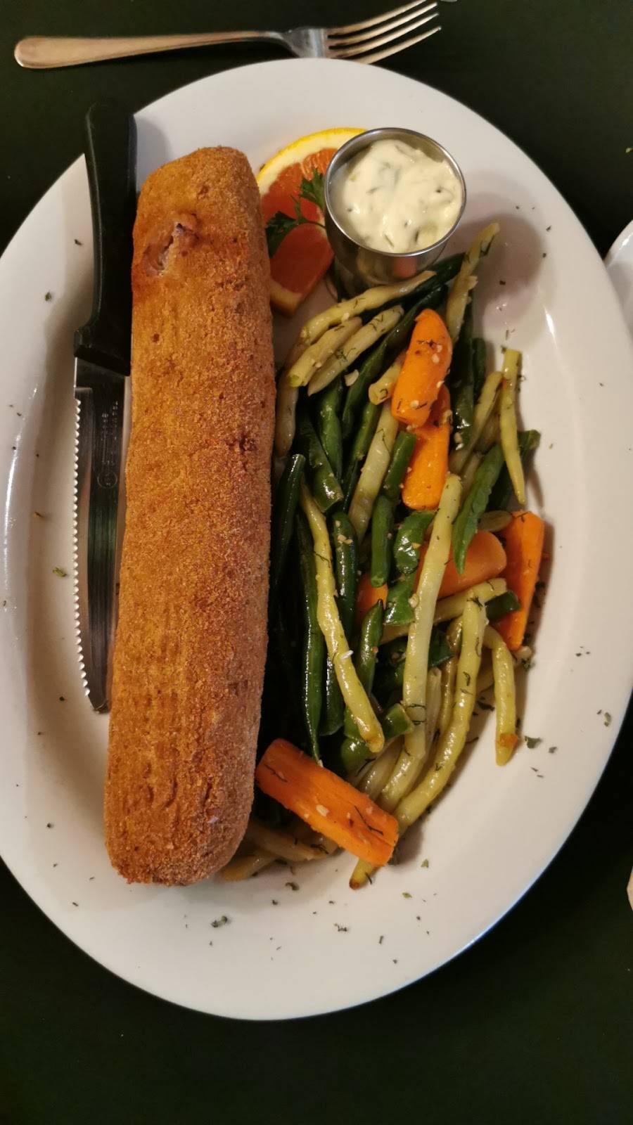 J & B Family Restaurant | restaurant | 79 Victoria St N, Kitchener, ON N2H 5C1, Canada | 5195688361 OR +1 519-568-8361