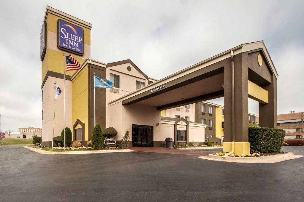 Sleep Inn & Suites Central/I-44 | restaurant | 8021 E 33rd St S, Tulsa, OK 74145, USA | 9189488870 OR +1 918-948-8870