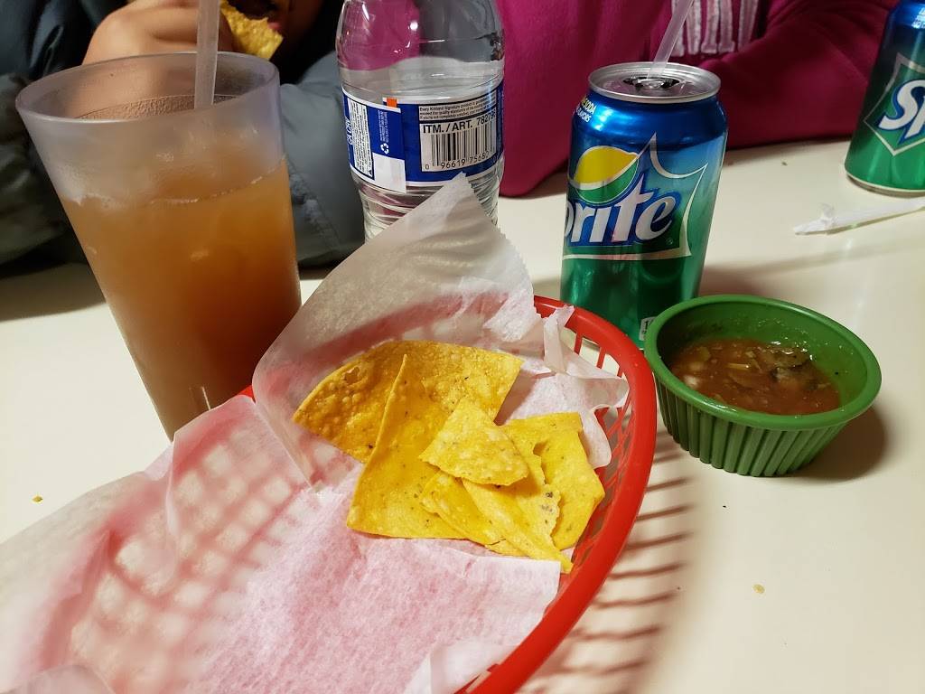 Los Tacos | restaurant | 485 Maple Ave, Westbury, NY 11590, USA | 5169979701 OR +1 516-997-9701