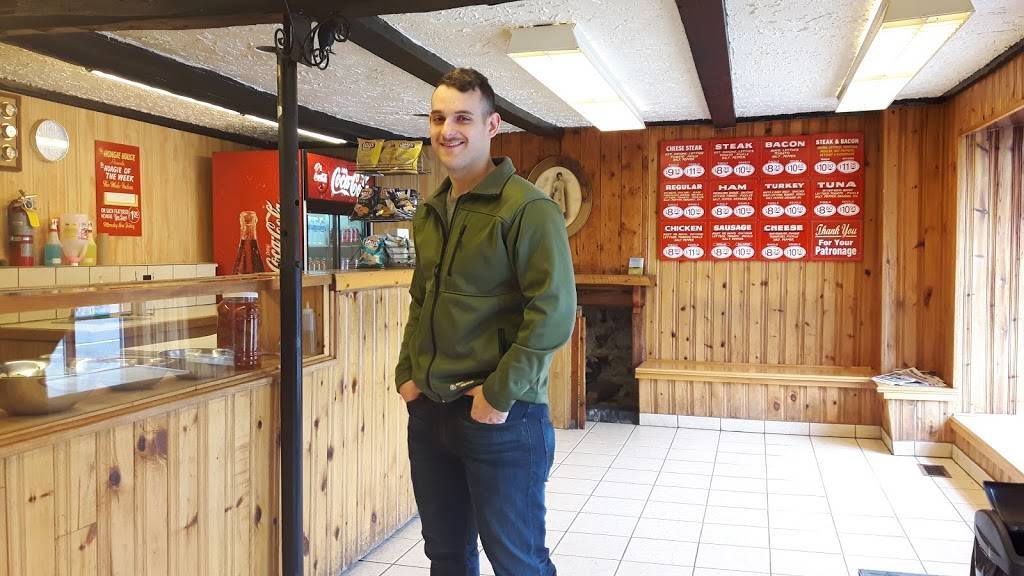 Hoagie House | restaurant | 384 Division St, Kingston, ON K7K 4A5, Canada | 6135425971 OR +1 613-542-5971