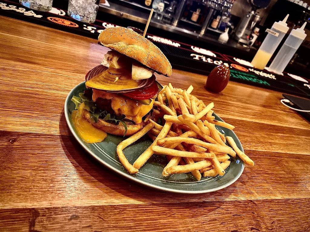 Traktir The 12 Chairs | restaurant | 1224 W Dundee Rd, Buffalo Grove, IL 60089, USA | 2243472918 OR +1 224-347-2918