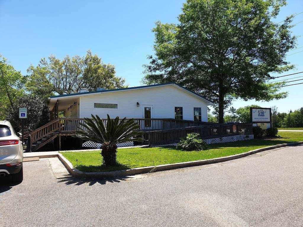 Love Shack | restaurant | 8244 Woolmarket Rd, Biloxi, MS 39532, USA | 2283962181 OR +1 228-396-2181