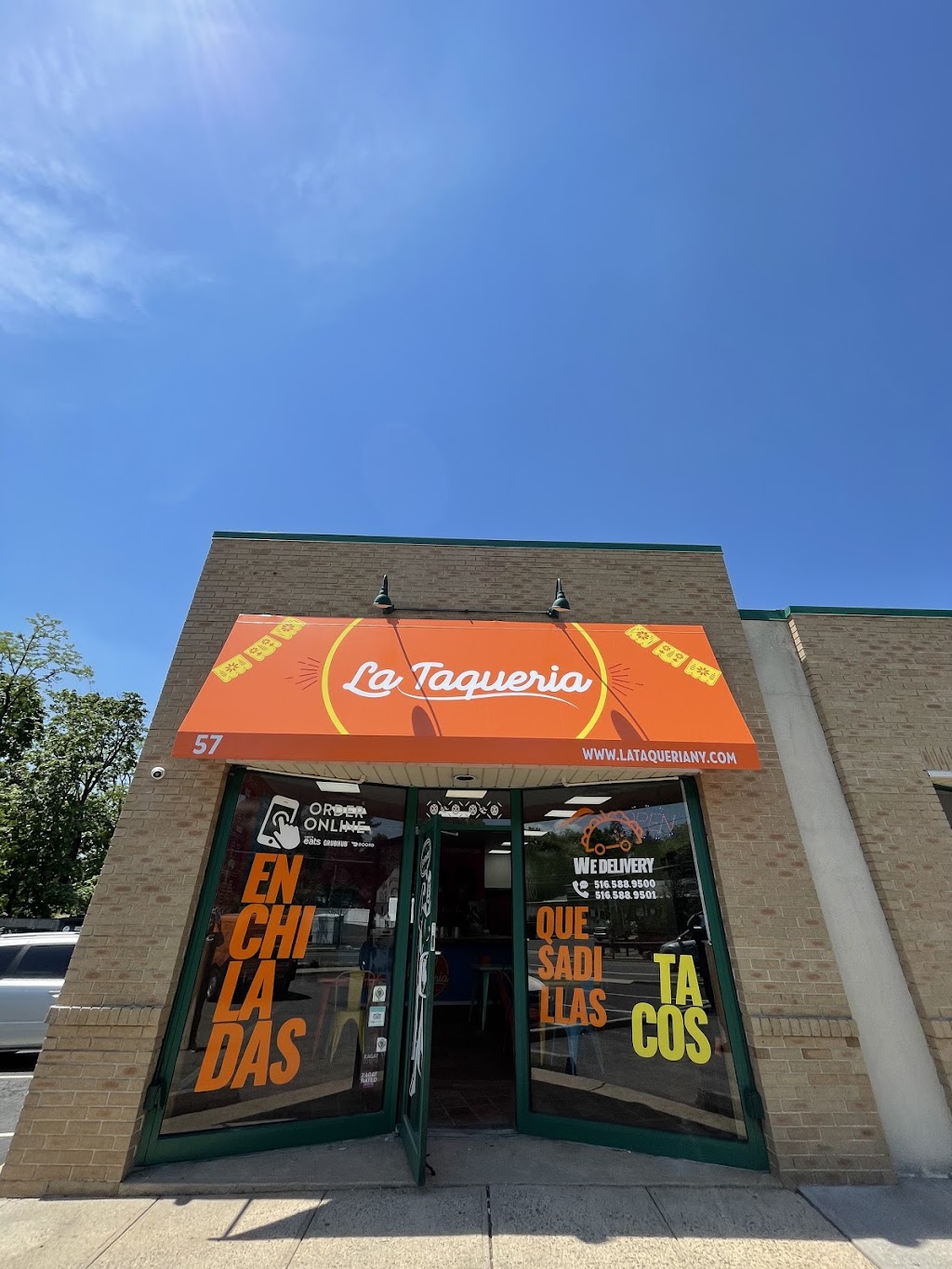 La Taqueria | restaurant | 57 Berry Hill Rd, Syosset, NY 11791, USA | 5165889500 OR +1 516-588-9500
