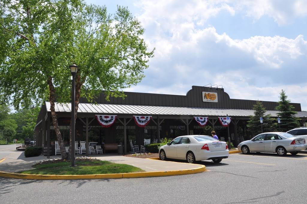 Cracker Barrel Old Country Store | restaurant | 215 Charlton Rd, Sturbridge, MA 01566, USA | 5083478925 OR +1 508-347-8925