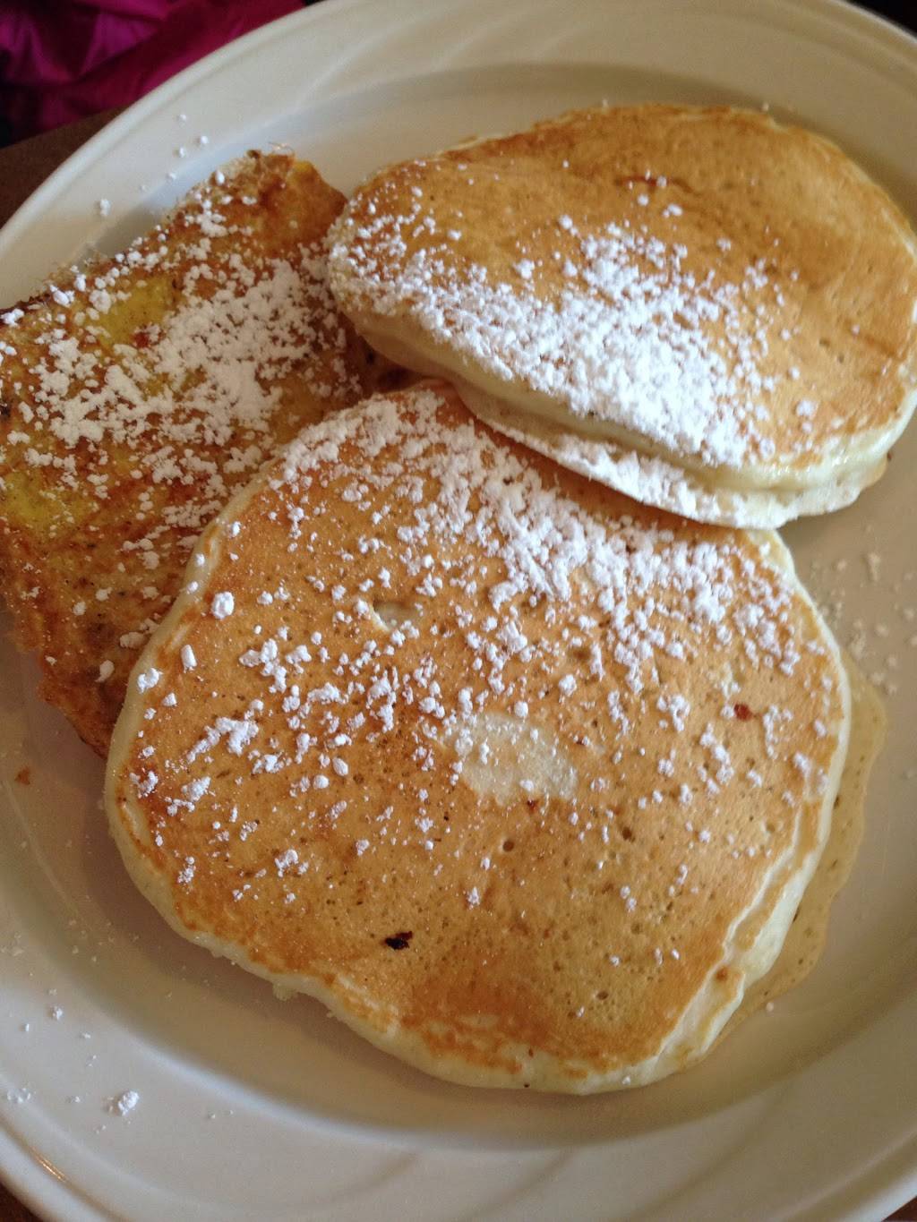 Cafe Christo | restaurant | 513 Belmont Ave, Springfield, MA 01108, USA | 4137337700 OR +1 413-733-7700