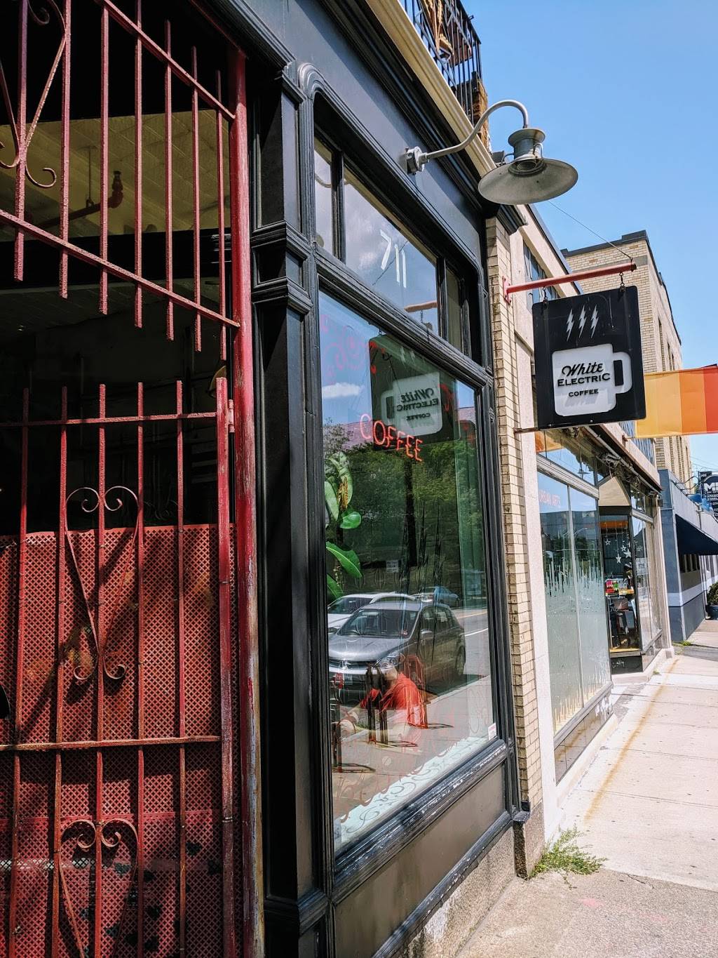 White Electric Coffee | cafe | 711 Westminster St, Providence, RI 02903, USA | 4014533007 OR +1 401-453-3007