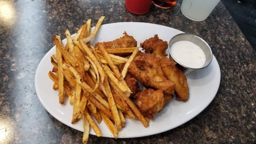 Michaels Casual Dining | restaurant | 146 Portland Way N, Galion, OH 44833, USA | 4194627050 OR +1 419-462-7050