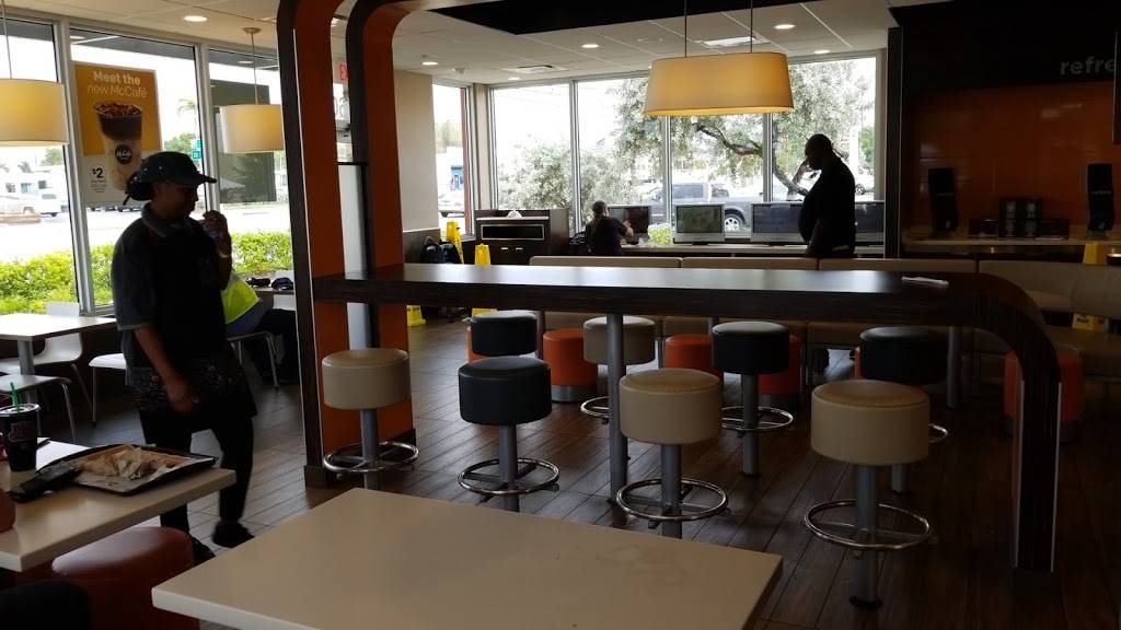 McDonalds | cafe | 1600 S State Rd 7, Davie, FL 33317, USA | 9545872182 OR +1 954-587-2182