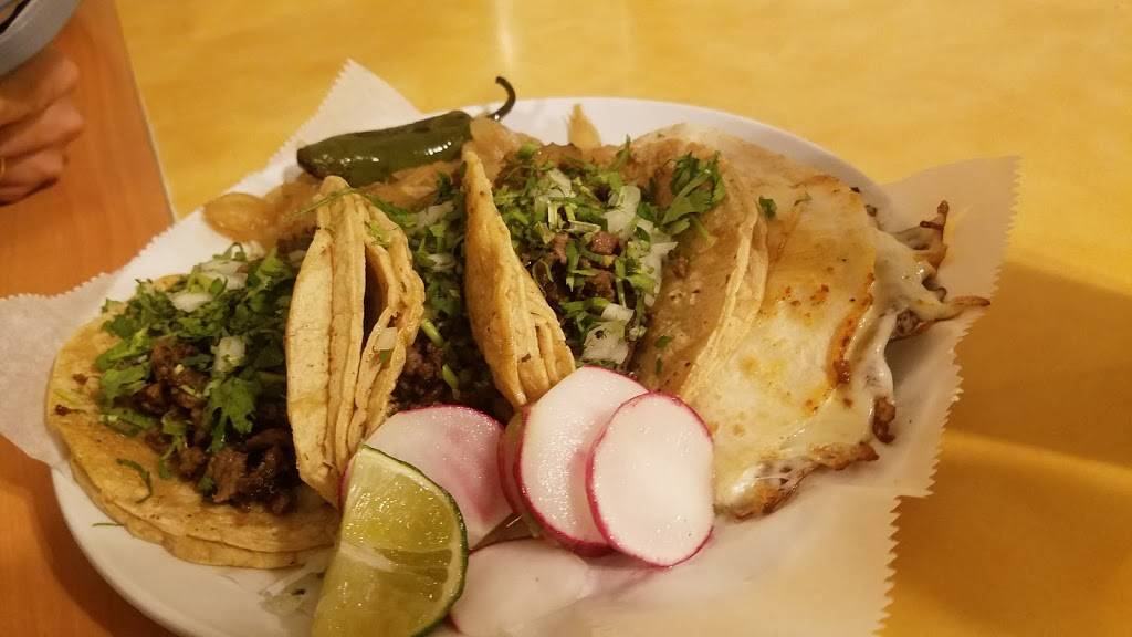El Taco Veloz | restaurant | 6172 Toledo St, Detroit, MI 48209, USA | 3136630982 OR +1 313-663-0982