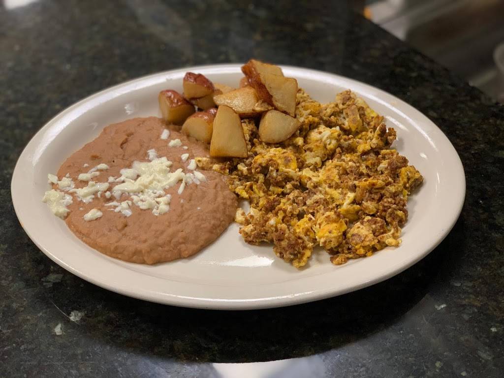 cabritos los cavazos restaurant & cantina | restaurant | 10240 N Walton Walker Blvd, Dallas, TX 75220, USA | 9727077020 OR +1 972-707-7020