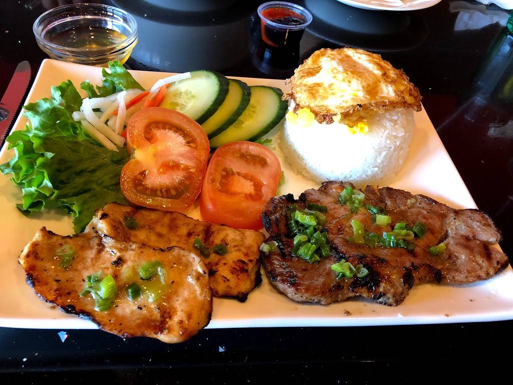 Pho Kim | restaurant | 1948 W Broadway Rd, Mesa, AZ 85202, USA | 4802646088 OR +1 480-264-6088