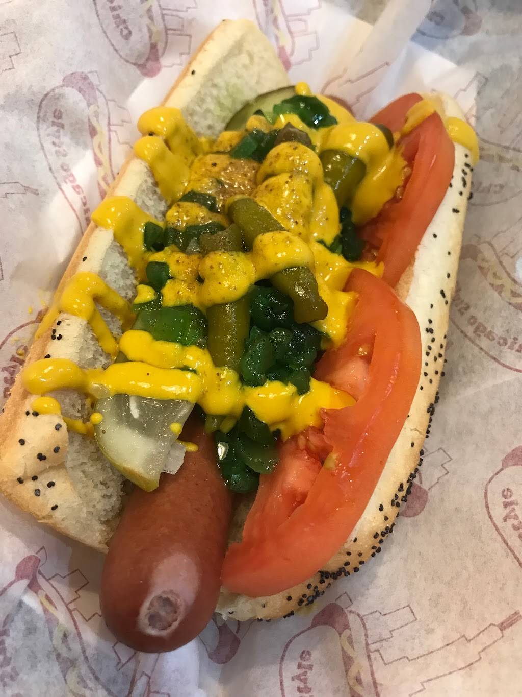 Dog House Grill | restaurant | 1534 N Wells St, Chicago, IL 60610, USA | 3126313737 OR +1 312-631-3737