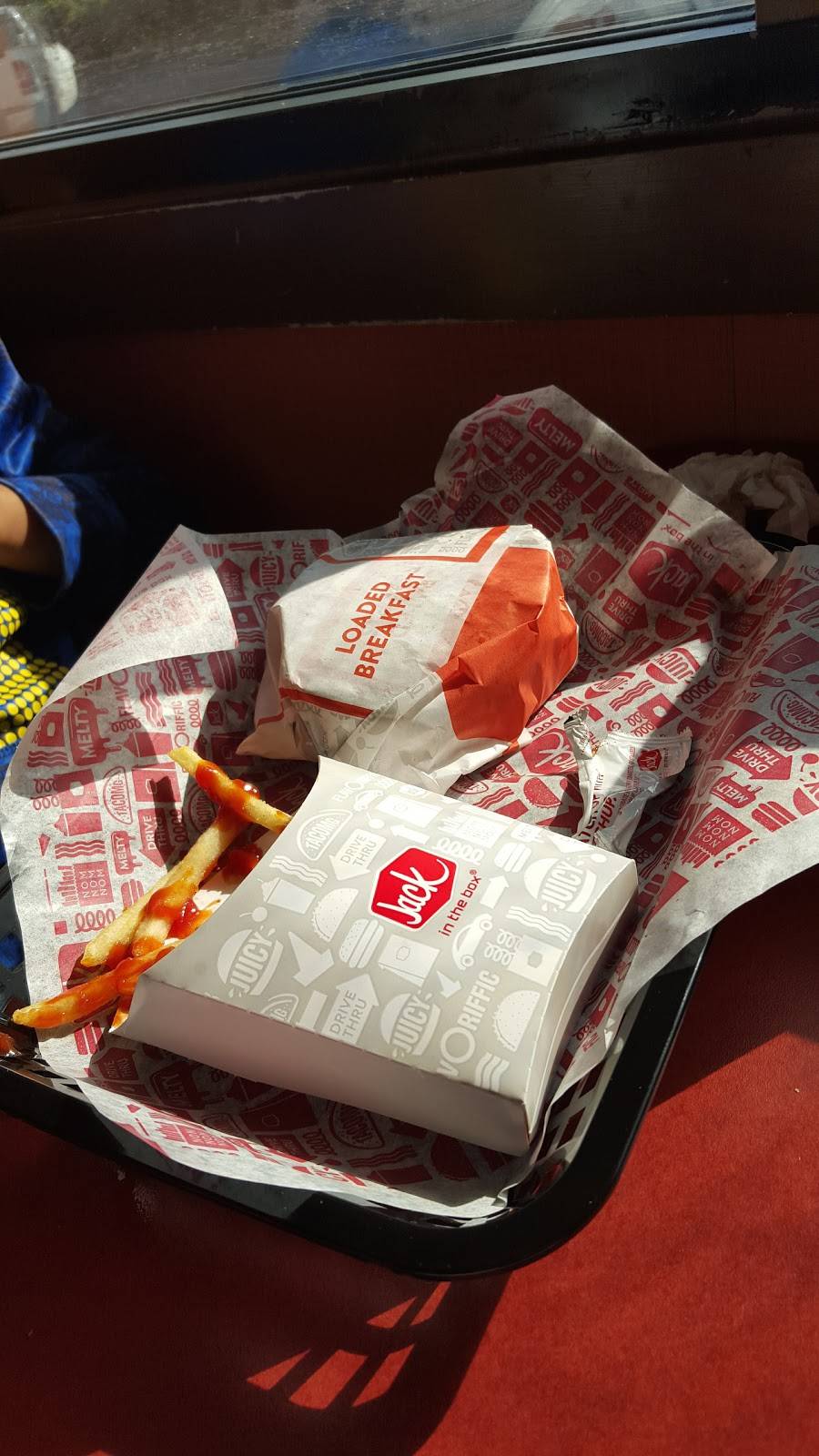 Jack in the Box | restaurant | 12511 Central Ave, Chino, CA 91710, USA | 9095917880 OR +1 909-591-7880