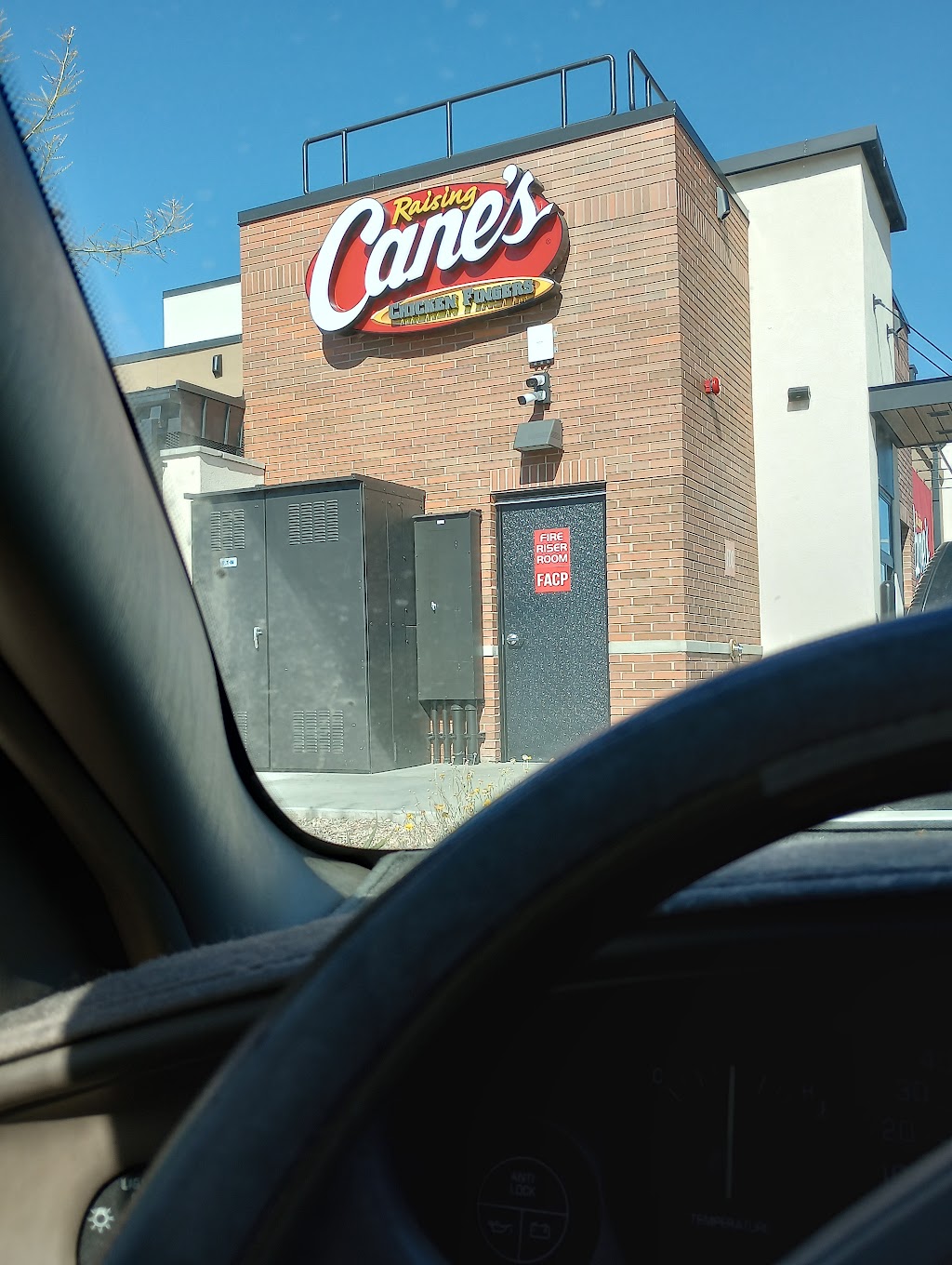 Raising Canes Chicken Fingers | restaurant | 1830 W Valencia Rd, Tucson, AZ 85746, USA | 5204773014 OR +1 520-477-3014