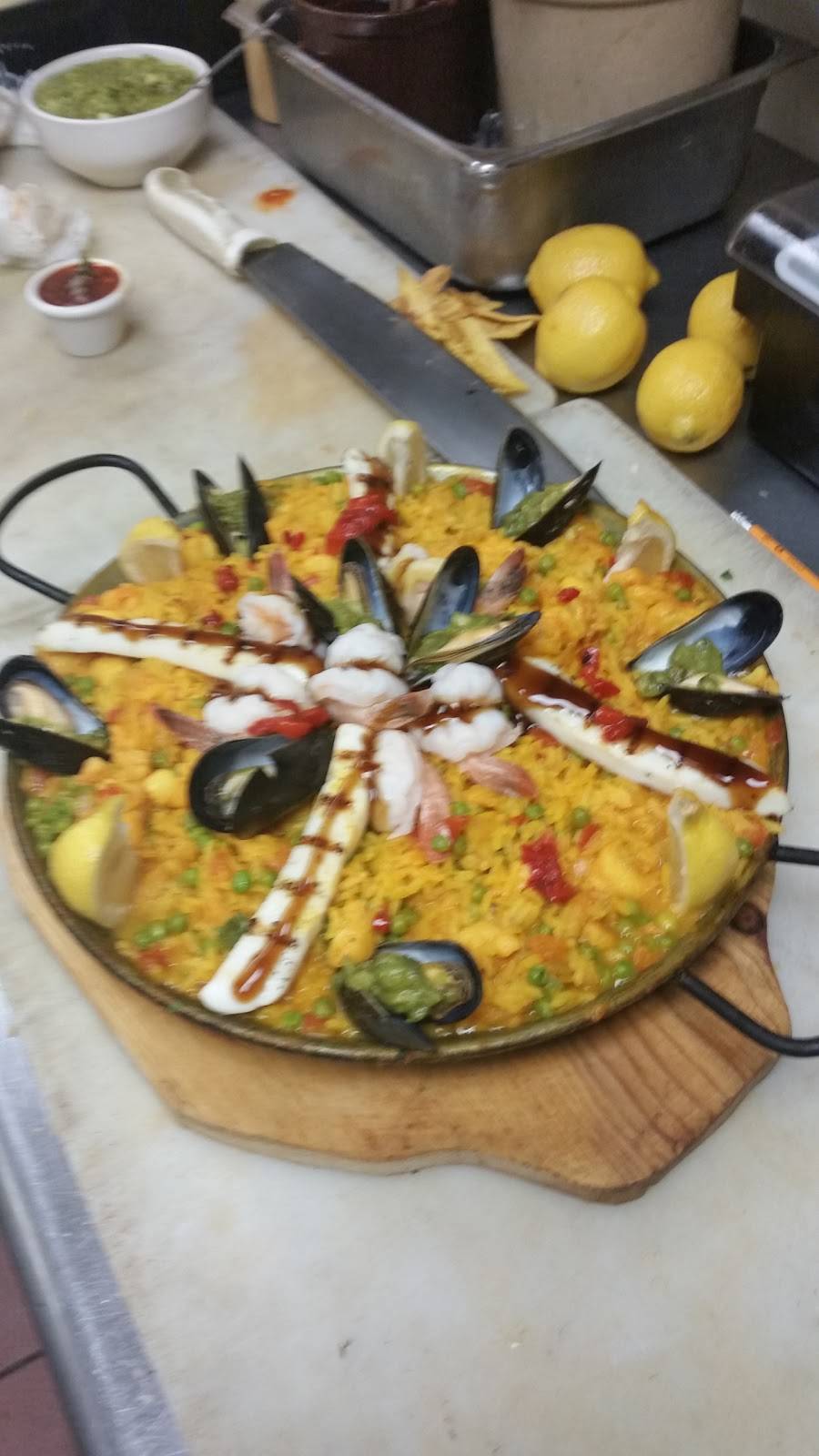 El Meson | restaurant | 903 E Dixie Dr, Dayton, OH 45449, USA | 9378598229 OR +1 937-859-8229