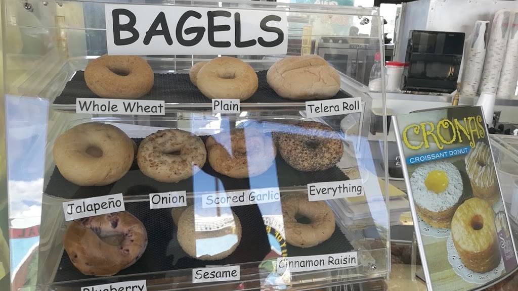 Yum Yum Donuts | bakery | 380 E 6th St, Beaumont, CA 92223, USA | 9518459069 OR +1 951-845-9069