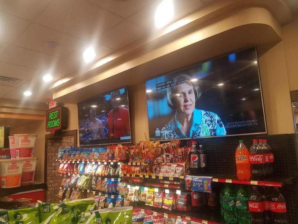 Dodges | restaurant | 8110 Hampton Blvd, Norfolk, VA 23505, USA | 7574510166 OR +1 757-451-0166