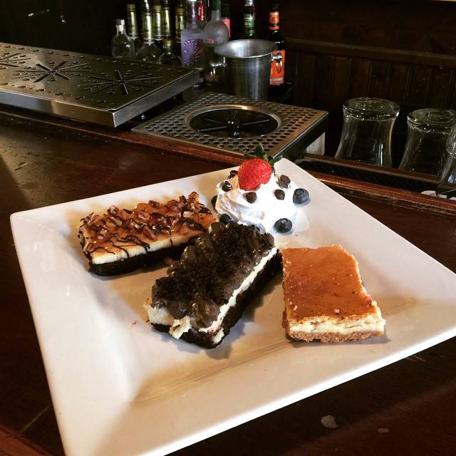 Side Bar & Restaurant | restaurant | 10 E Gay St, West Chester, PA 19380, USA | 6104298297 OR +1 610-429-8297