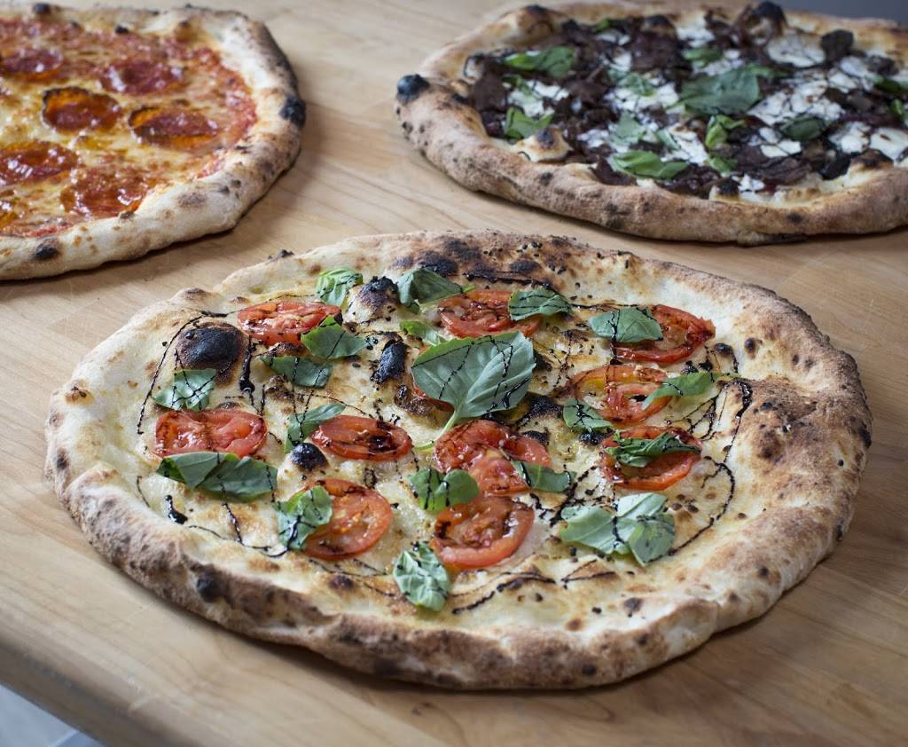 Nolis Pizzeria | restaurant | 4001 Farnam St, Omaha, NE 68131, USA | 4023591802 OR +1 402-359-1802