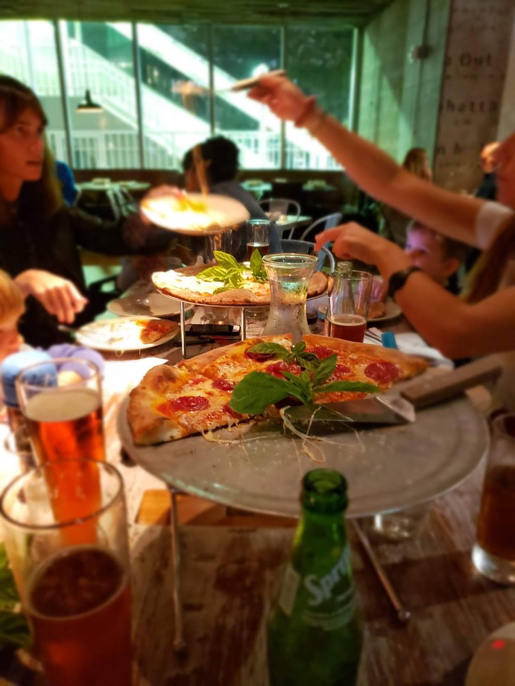 DC PIE CO. BRICKELL | restaurant | 1010 Brickell Ave #200, Miami, FL 33131, USA | 7864536888 OR +1 786-453-6888