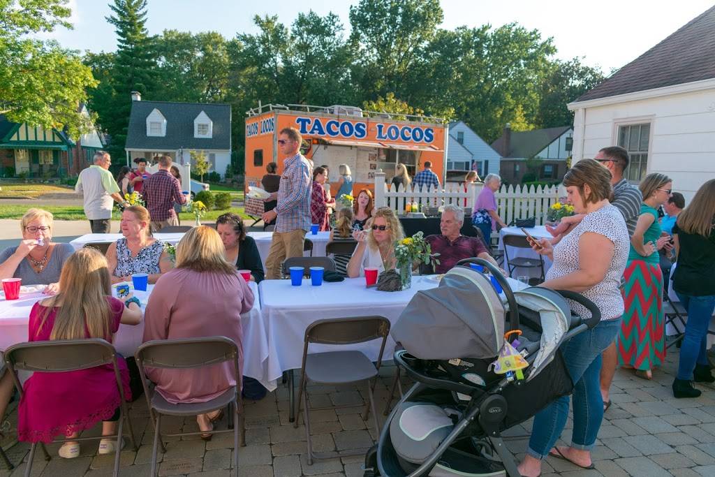 Tacos Locos Food Truck | restaurant | 6135 Montgomery Rd, Cincinnati, OH 45213, USA | 5133063617 OR +1 513-306-3617