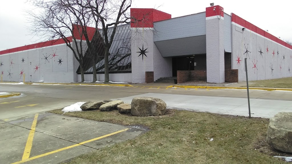 AMF Strike N Spare Lanes- IL | restaurant | 2660 W Lawrence Ave, Springfield, IL 62704, USA | 2177876111 OR +1 217-787-6111