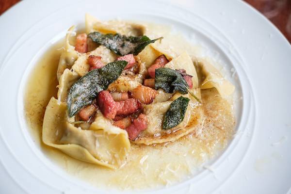 Fiorella Pasta | restaurant | 817 Christian St, Philadelphia, PA 19147, USA | 2153059222 OR +1 215-305-9222