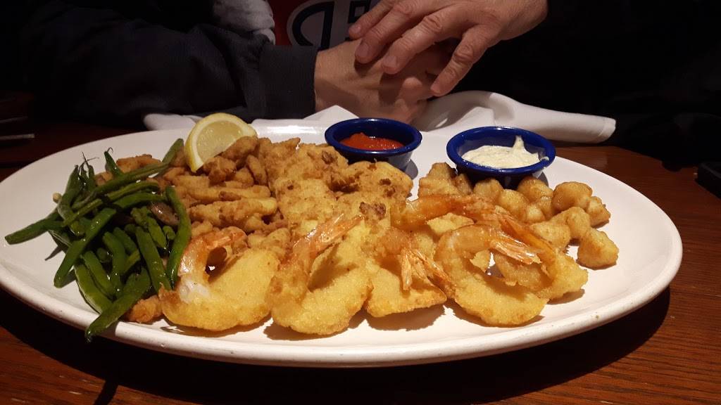 Red Lobster | restaurant | 1790 The Queensway, Etobicoke, ON M9C 5H5, Canada | 4166209990 OR +1 416-620-9990