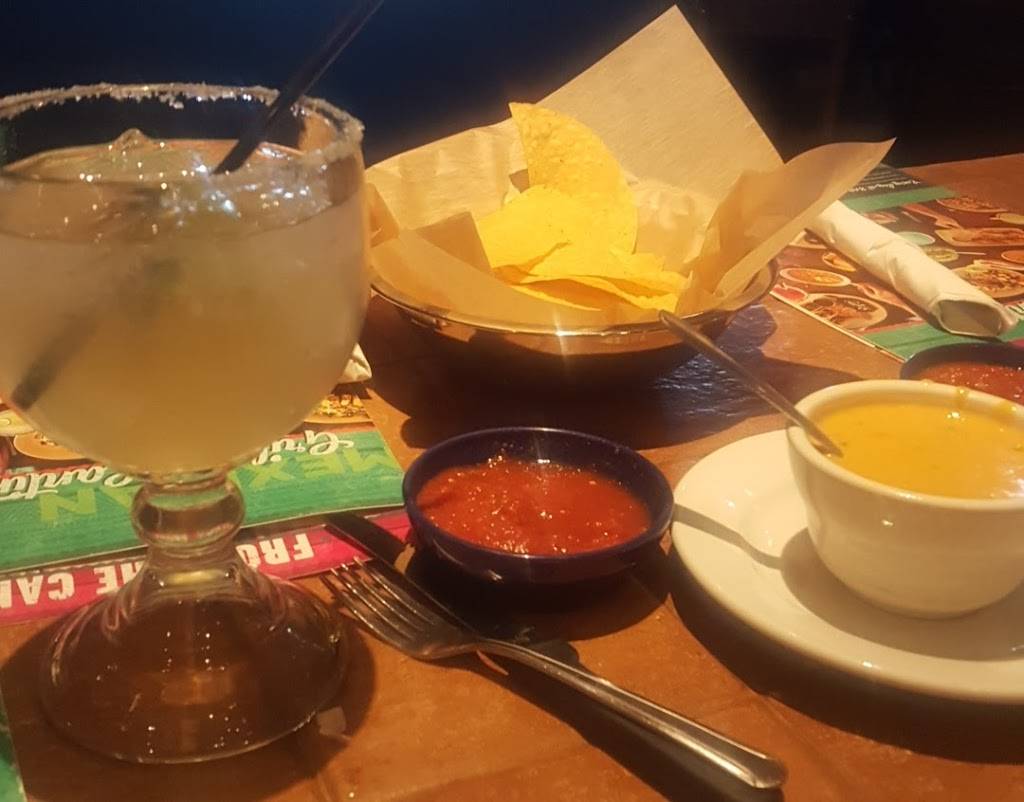 On the Border Mexican Grill & Cantina | restaurant | 103 Fletcher Pkwy, El Cajon, CA 92020, USA | 6194410200 OR +1 619-441-0200