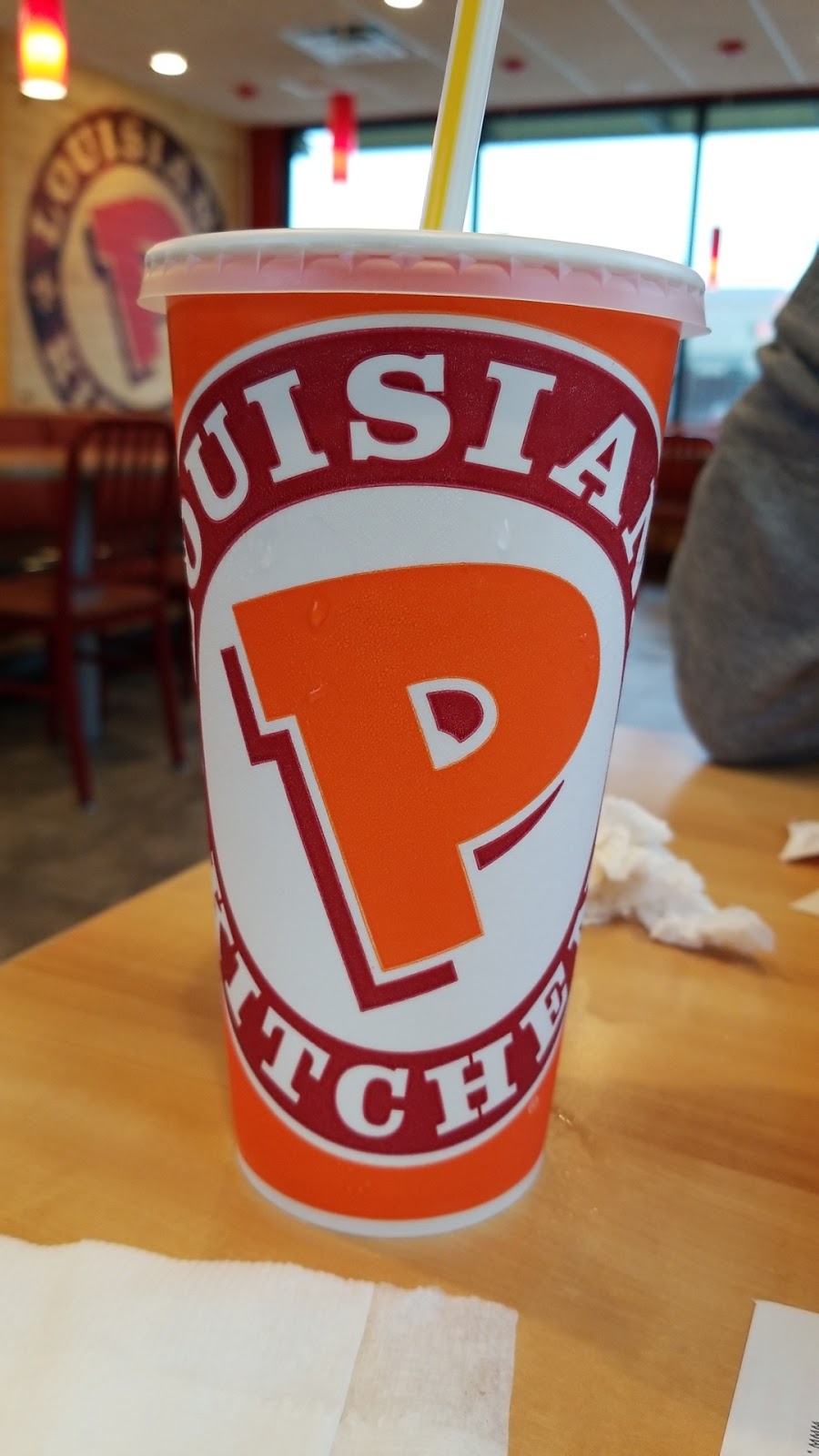 Popeyes Louisiana Kitchen | restaurant | 4601 S Louise Ave, Sioux Falls, SD 57106, USA | 6052714821 OR +1 605-271-4821
