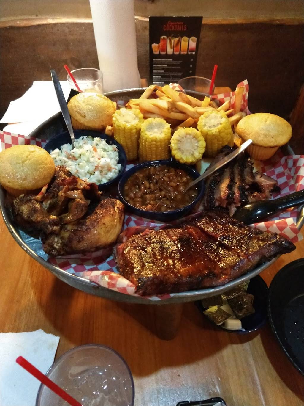 Famous Daves Bar-B-Que | restaurant | 104 NJ-70, Cherry Hill, NJ 08034, USA | 8568571520 OR +1 856-857-1520