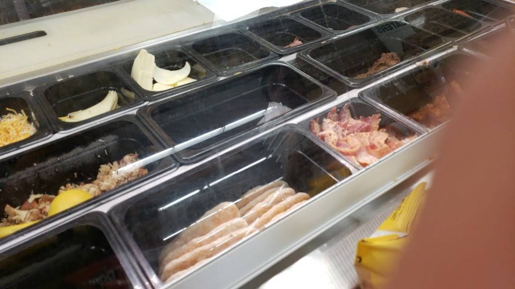 Subway | meal takeaway | 4000 S Bolger Rd Dr, Independence, MO 64055, USA | 8163731105 OR +1 816-373-1105