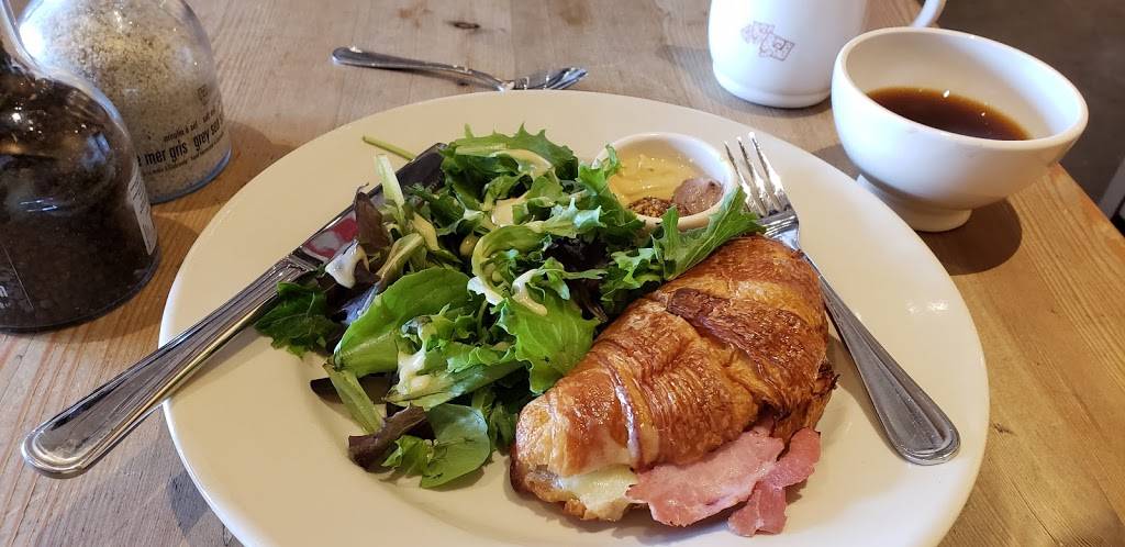 Le Pain Quotidien | restaurant | 498 Red Apple Ct, Central Valley, NY 10917, USA | 8458271793 OR +1 845-827-1793