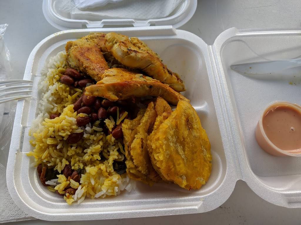 Mr. Mofongo | restaurant | 6203 Edgewater Dr, Orlando, FL 32810, USA | 4077154385 OR +1 407-715-4385