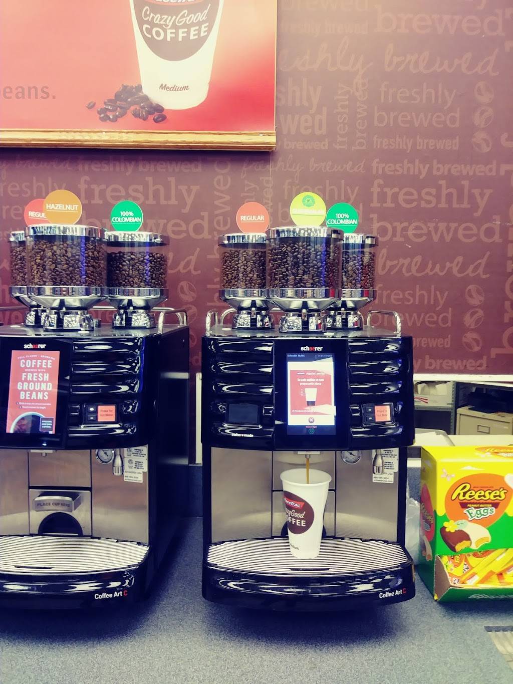 RaceTrac | bakery | 1955 NE 8th St, Homestead, FL 33033, USA | 3052451355 OR +1 305-245-1355