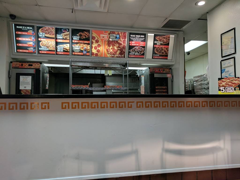 Little Caesars Pizza | meal takeaway | 20152 Outer Hwy 18 N, Apple Valley, CA 92307, USA | 7609462011 OR +1 760-946-2011