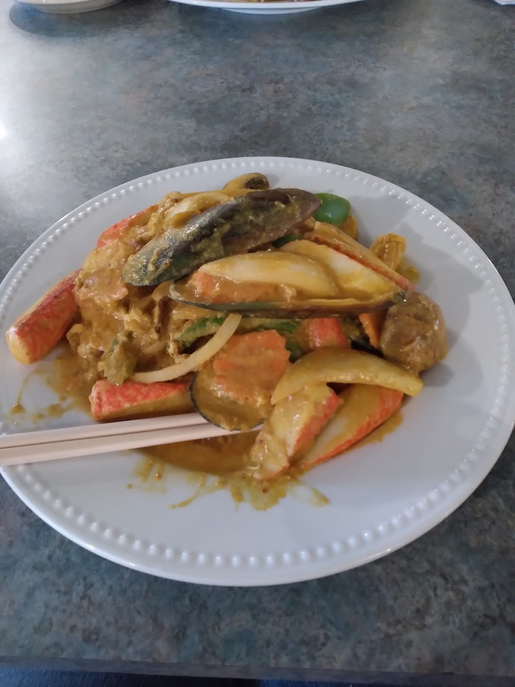 Sarocha Thai Restaurant in Great Bend | restaurant | 30 S Patton Rd, Great Bend, KS 67530, USA | 6207923100 OR +1 620-792-3100