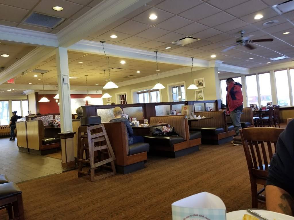 Bob Evans | restaurant | 700 N Leavitt Rd, Amherst, OH 44001, USA | 4409888894 OR +1 440-988-8894