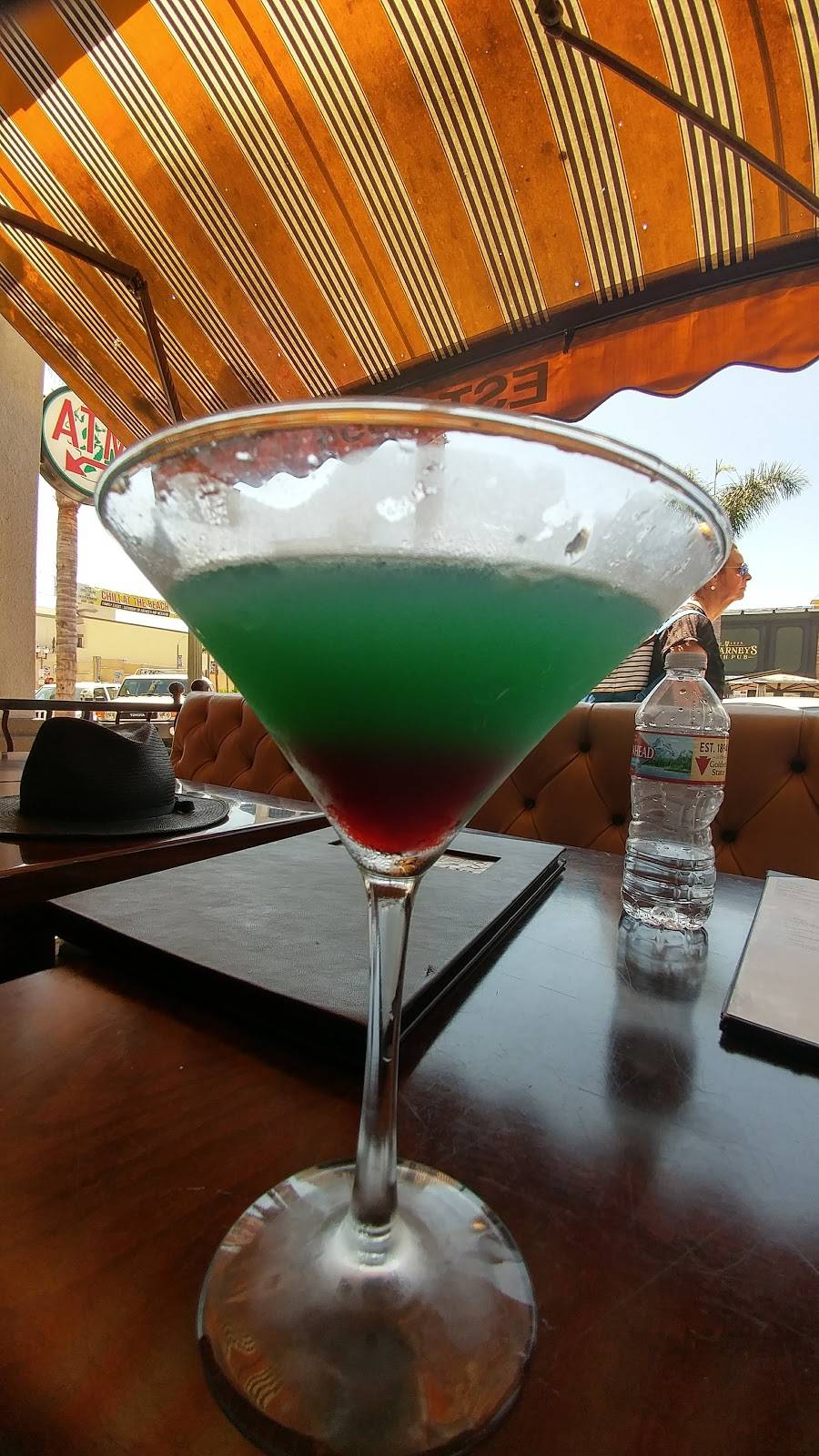 Coachs Mediterranean Grill & Bar | restaurant | 200 Main St #105, Huntington Beach, CA 92648, USA | 7149692233 OR +1 714-969-2233