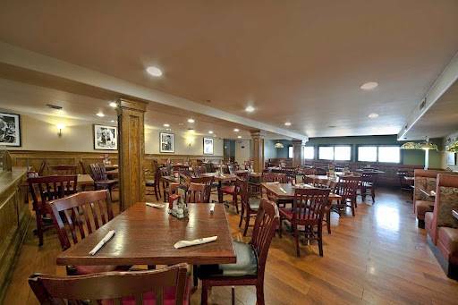 Tiffanys Restaurant | restaurant | 73 Bloomfield Ave, Pine Brook, NJ 07058, USA | 9732272112 OR +1 973-227-2112